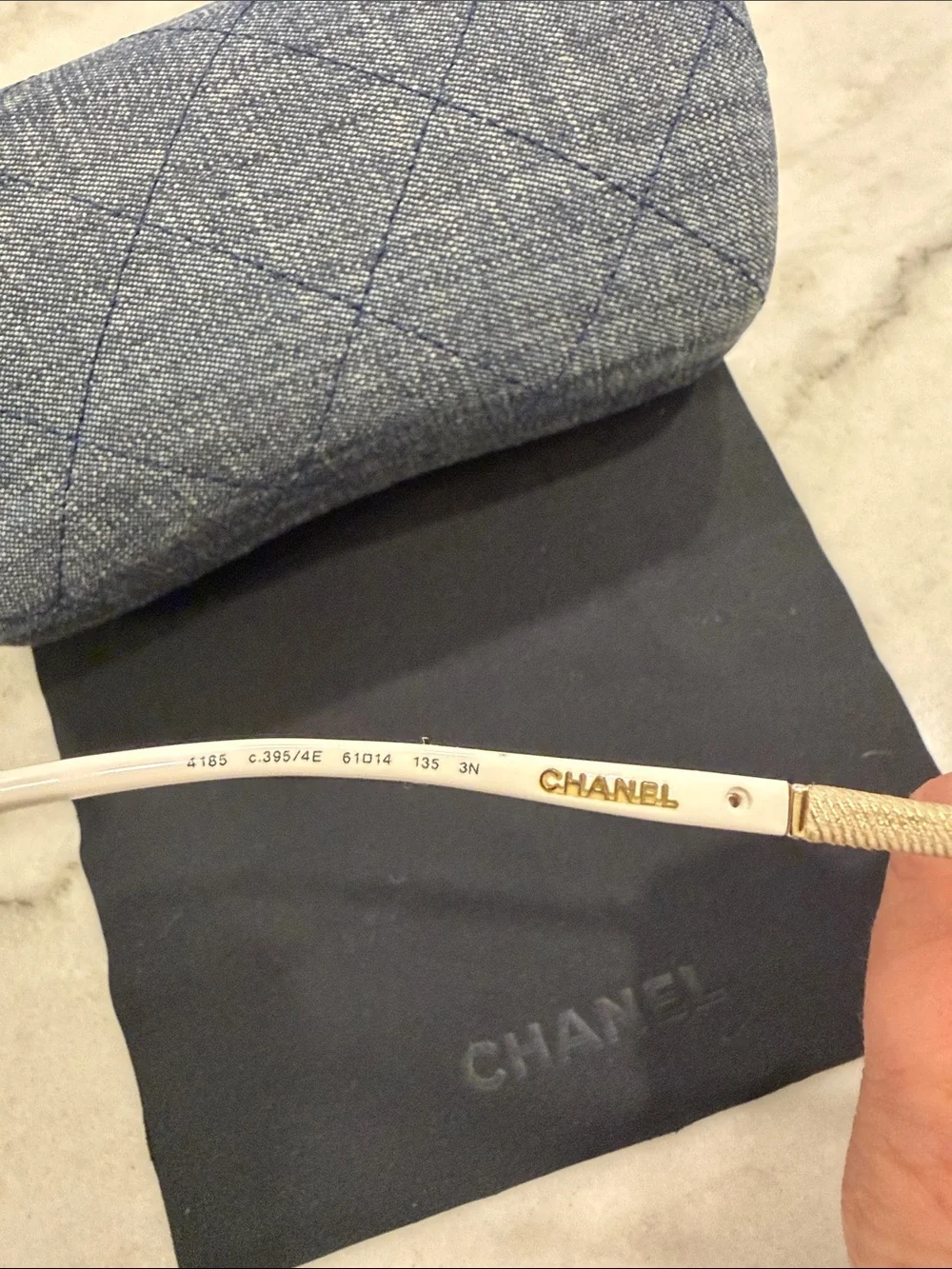 CHANEL Gold-Frame Aviator Sunglasses with Brown Lenses